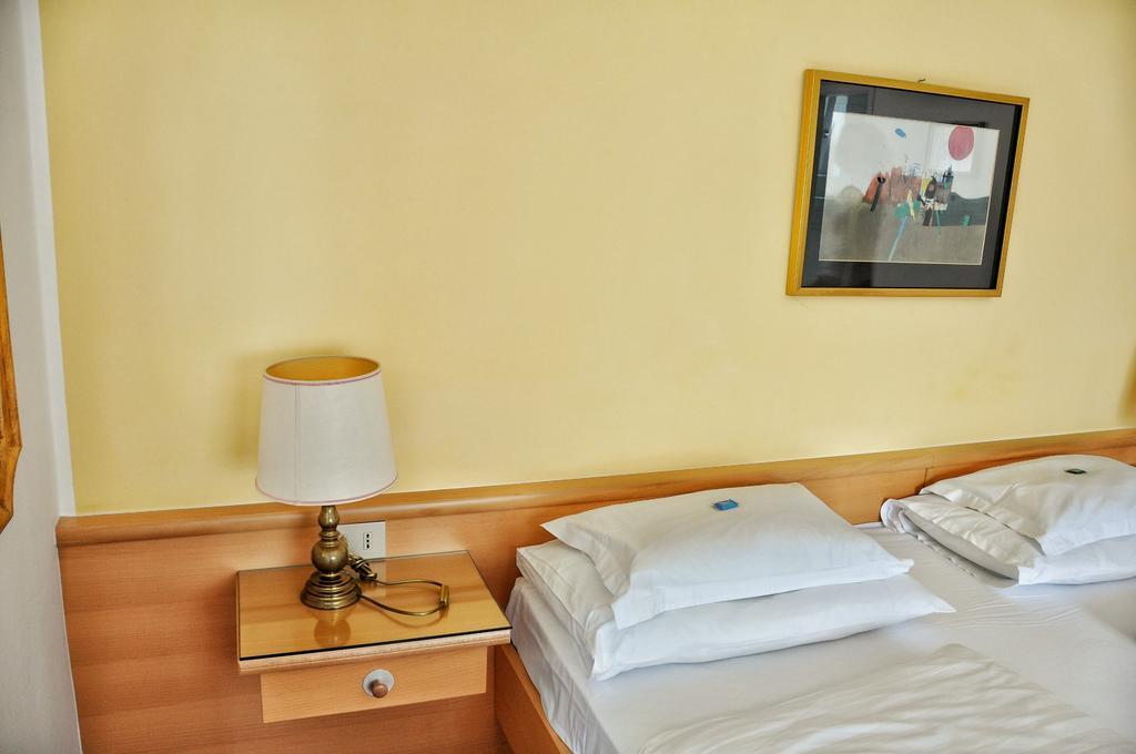 Hotel Zima Merano Szoba fotó